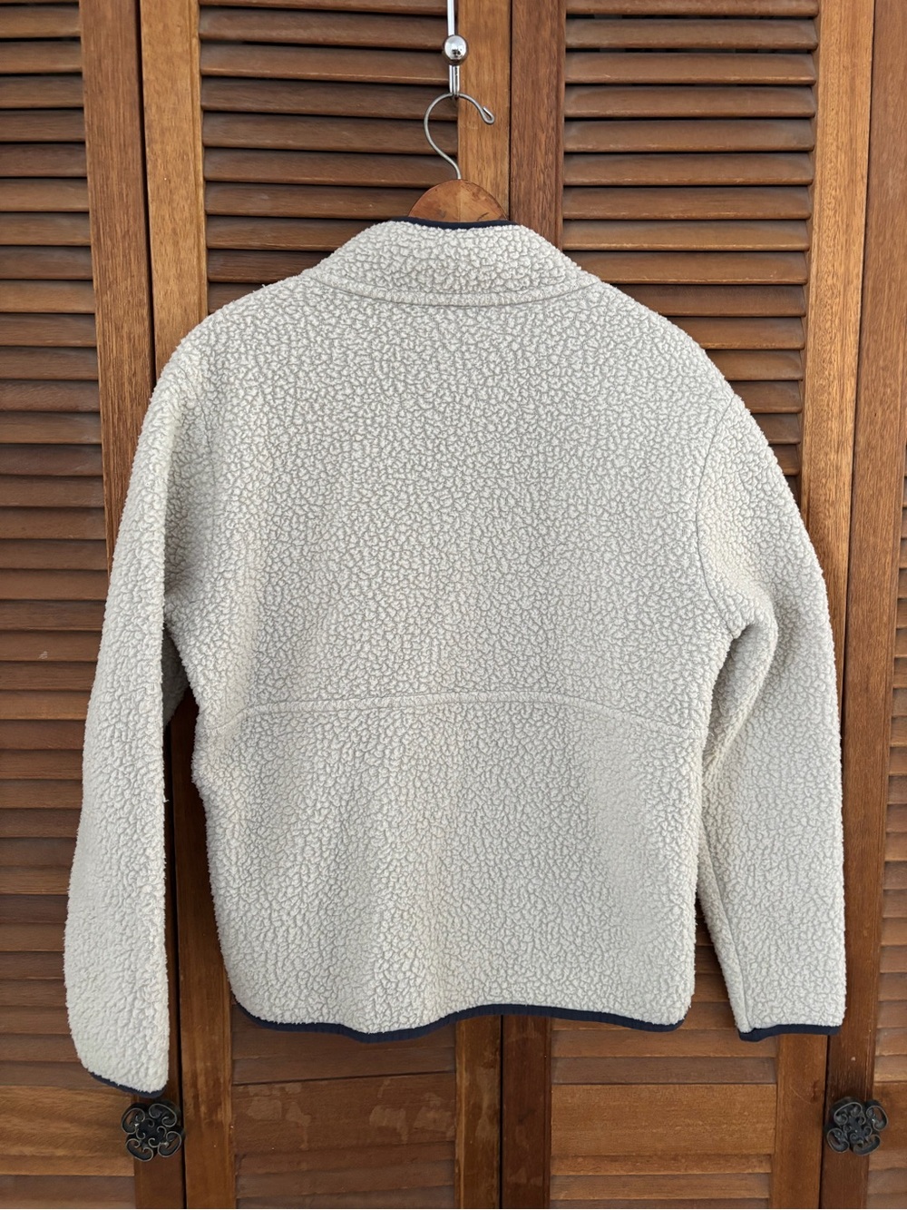Patagonia Off-White Sherpa Zip Jacket with Logo Patch. 1/2 zip. Women’s medium. - Picture 5 of 5